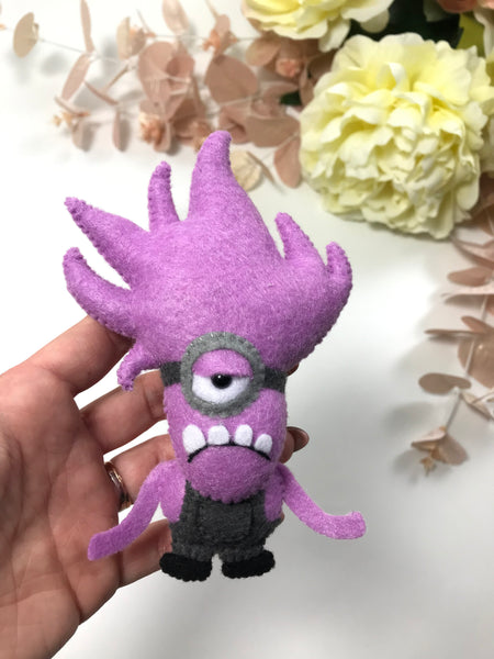 Выкройка для шитья войлочной игрушки Minion Diabolico