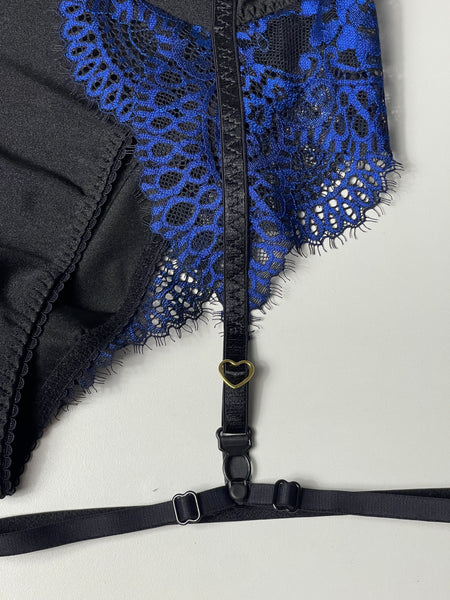 Beginner-Friendly Bikini "Lacora" With Garter Belt Sewing Pattern
