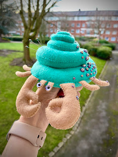 Schnittmuster für ein Frenchie-Filzspielzeug für Hunde