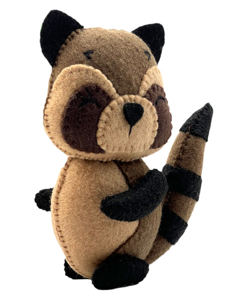 Patrón de costura de juguete de fieltro mapache 3