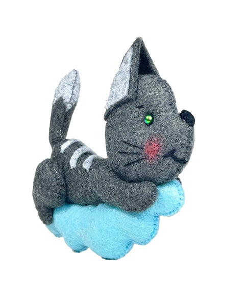 Patrón de costura de fieltro de juguete de gato nube