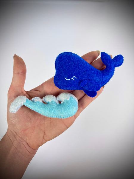Padrão de costura de brinquedo de feltro baleia 1