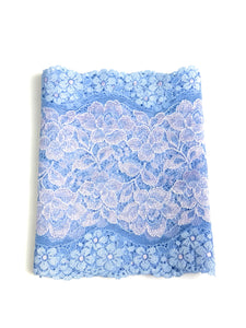 16 cm breiter elastischer Spitzenbesatz mit blauen Blumen